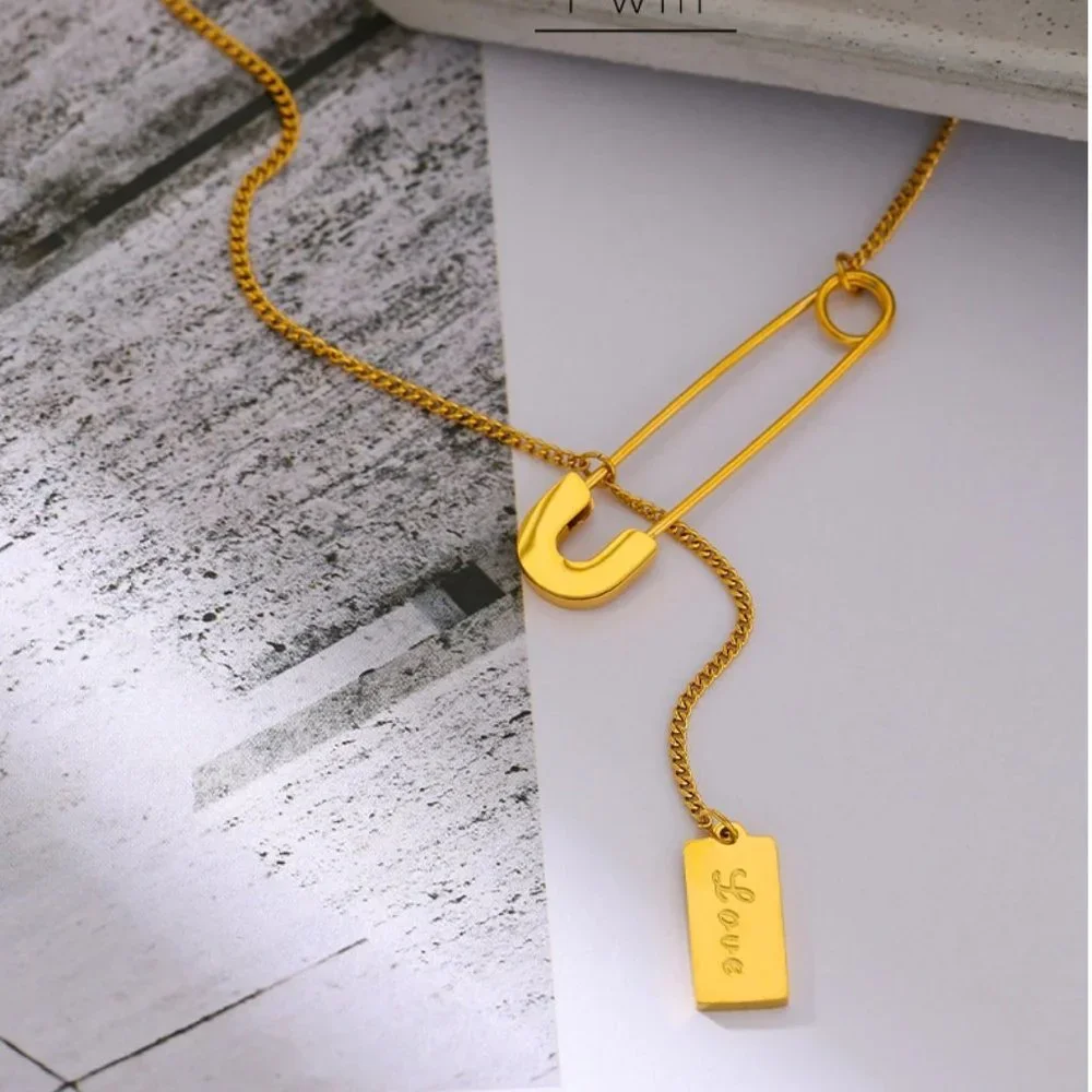 New 18K Gold Plated Paper Clip Love Toggle Chain Necklace