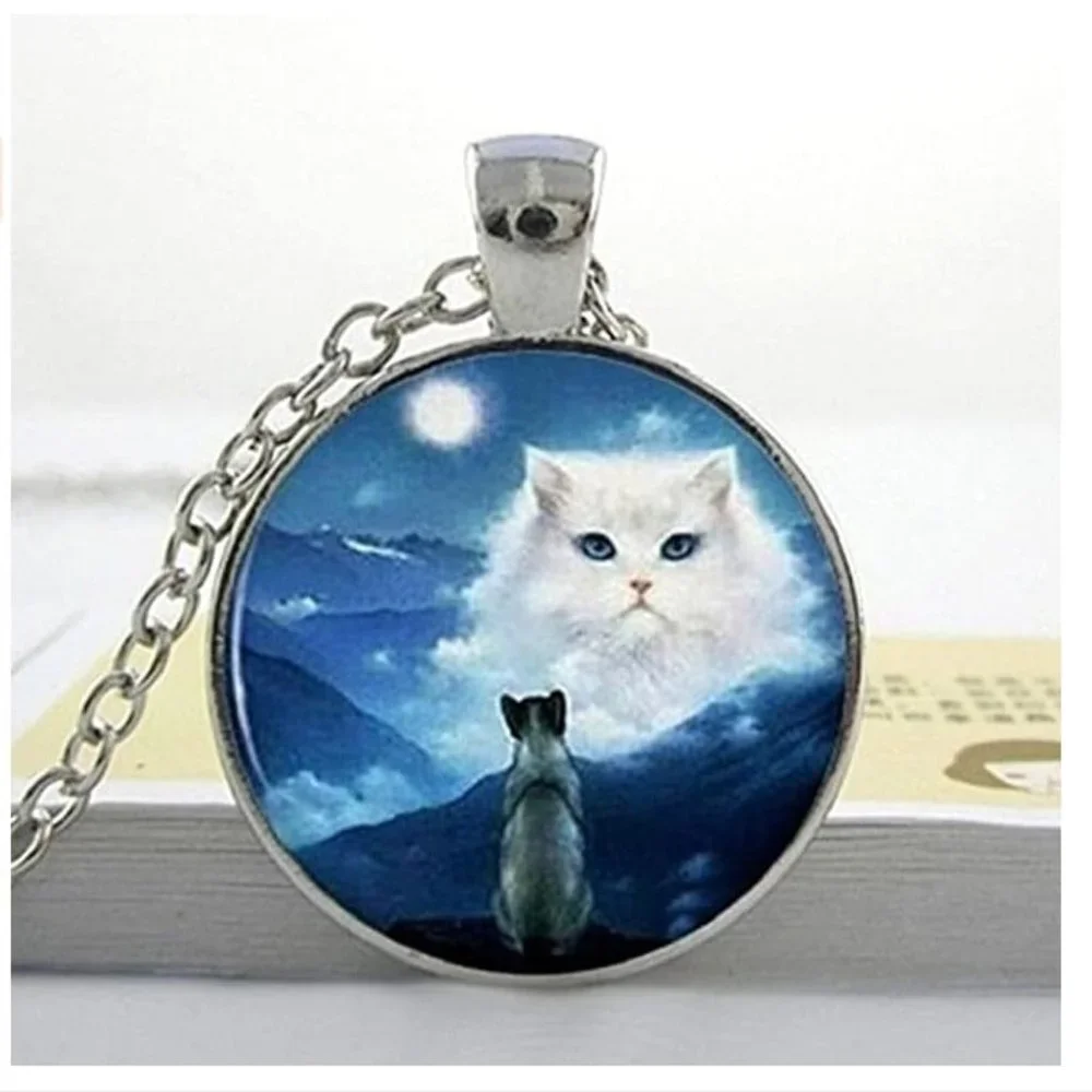 Persian Kitty in Moonlight  Necklace