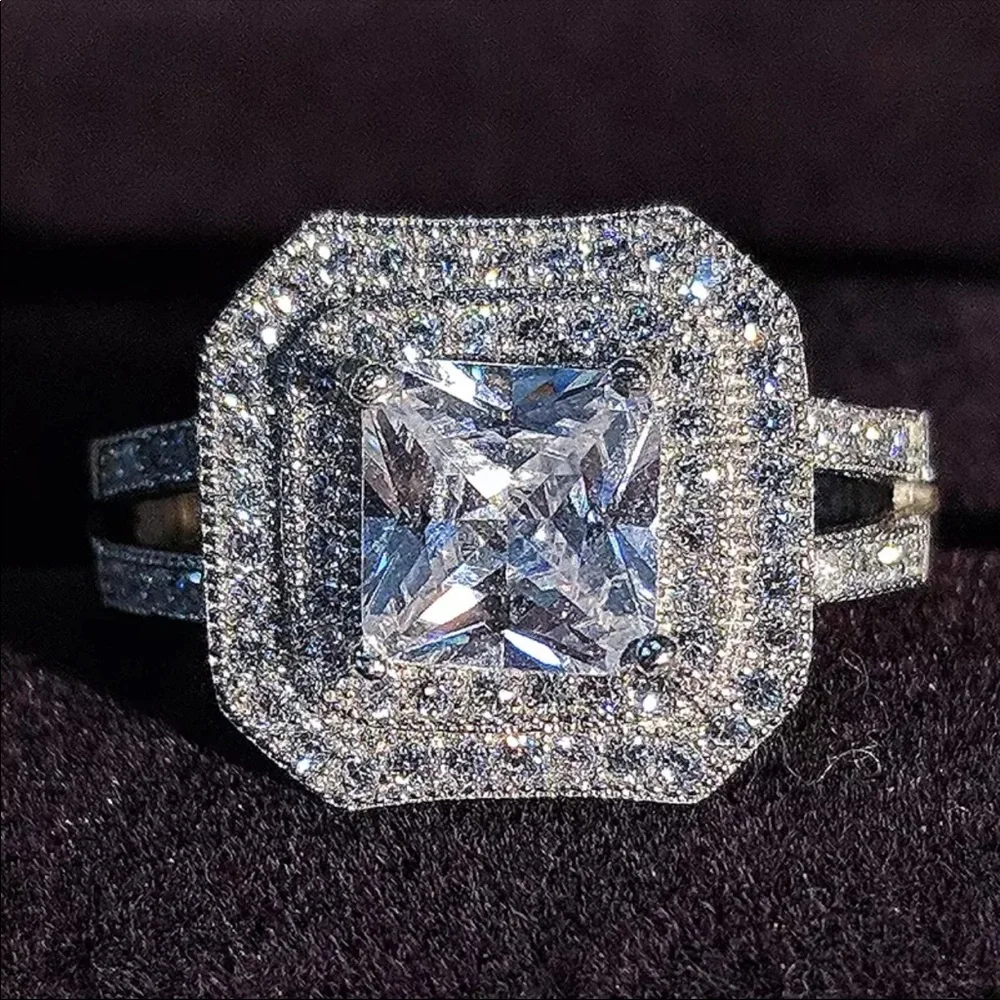 New Luxury 925 Silver Vintage Diamond Wedding Ring