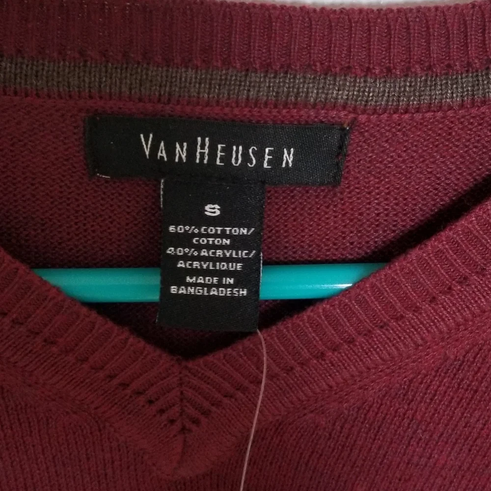 Van Heusen beautiful maroon
