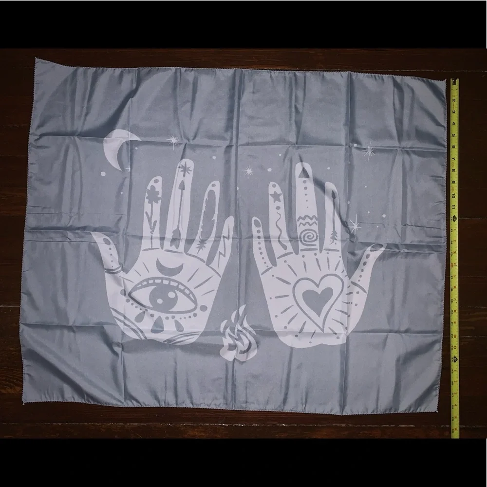 N/A hands all