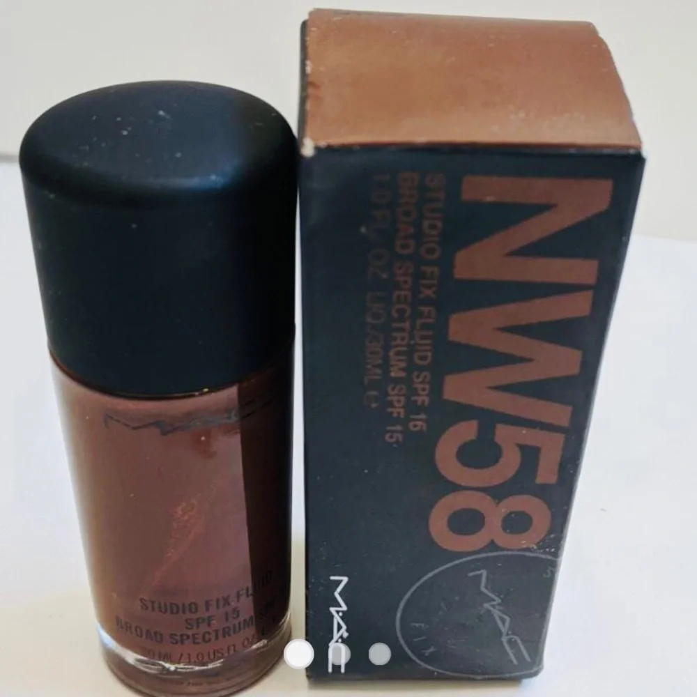 111-MAC STUDIO FIX SPF 15 NW58