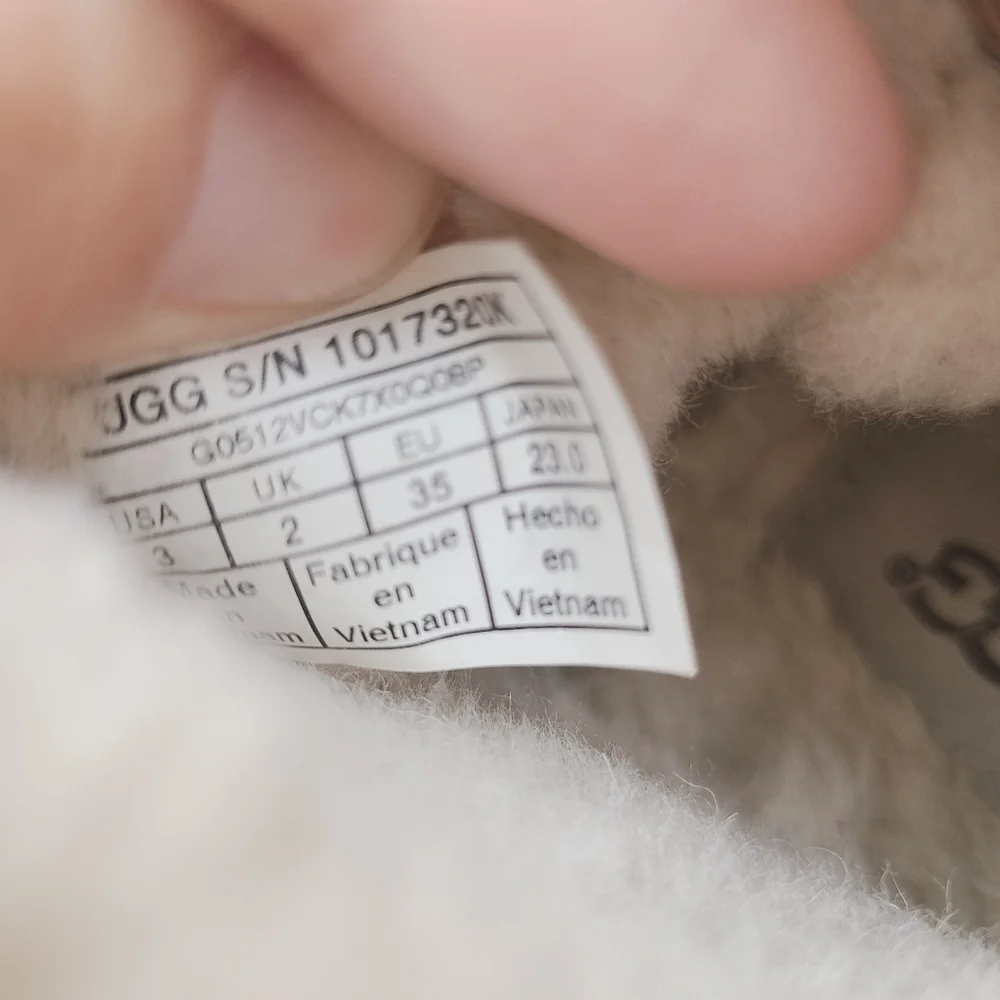 UGG neumal kids
