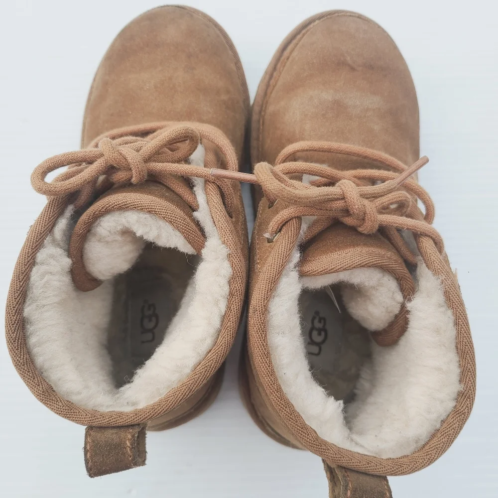 UGG neumal kids