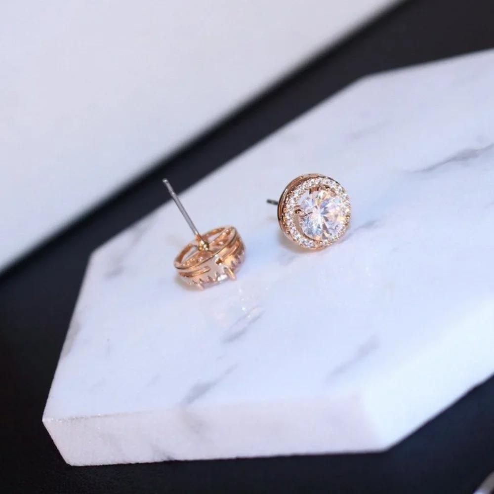 N/A 18k white