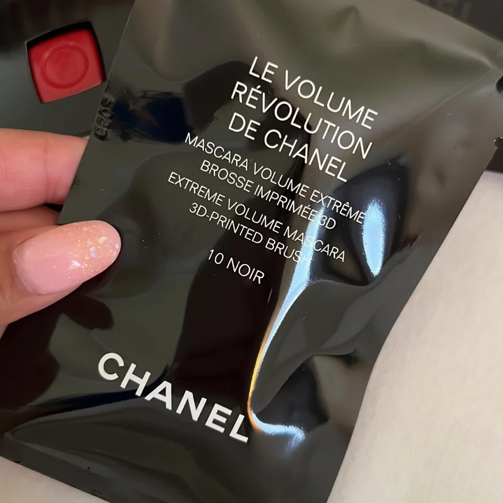 🖤 Chanel Black String Bag