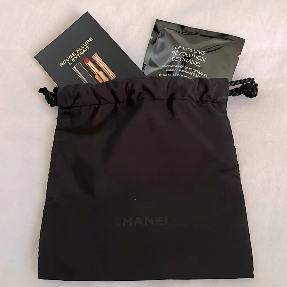 🖤 Chanel Black String Bag