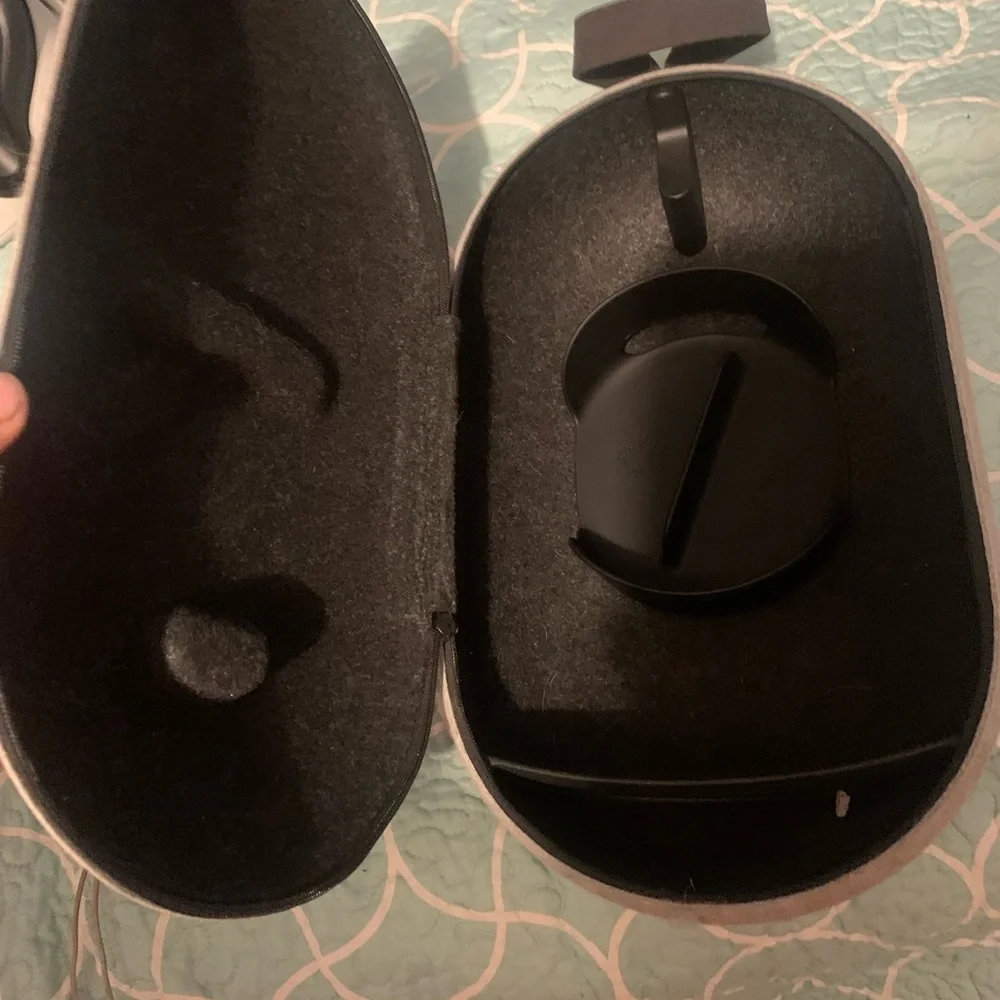Oculus as that bundle