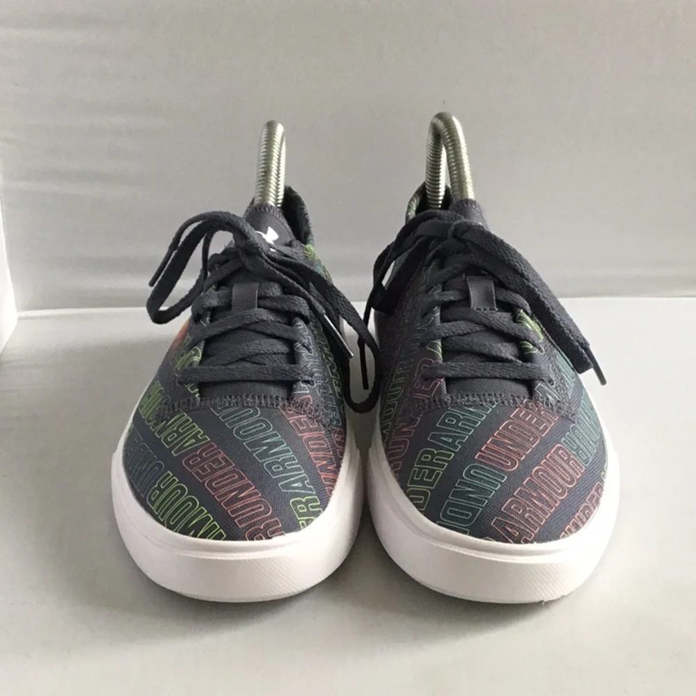 Under Armour brand new