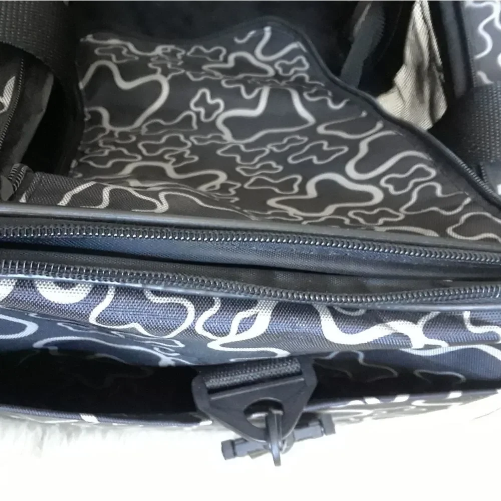 N/A pet carrier