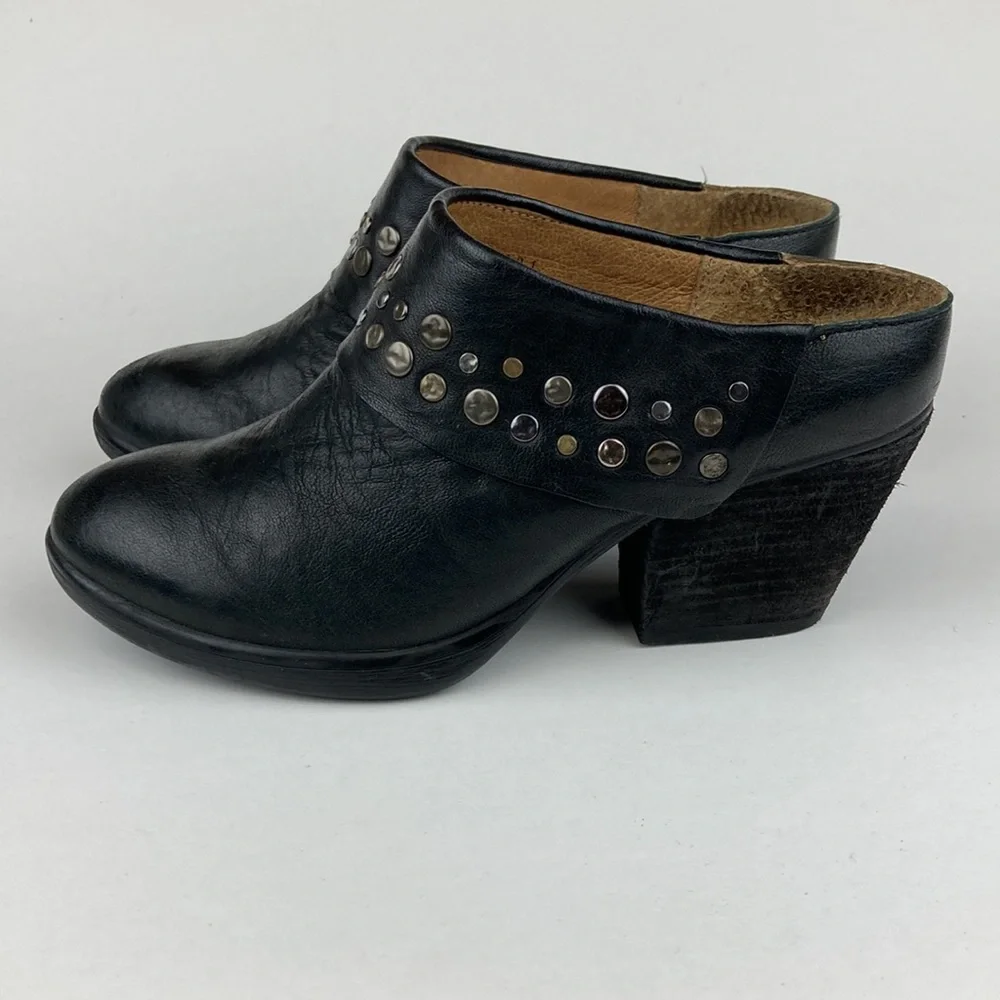 Sofft black super soft