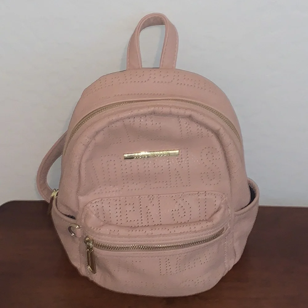 Steve Madden steve madden