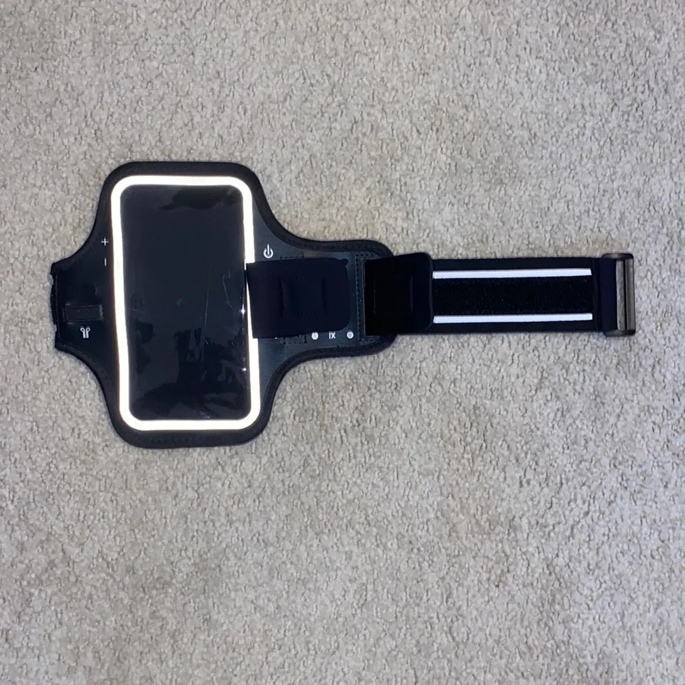 Running armband for iPhone 10