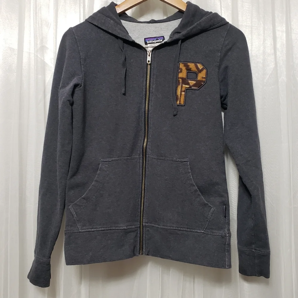 Patagonia women size