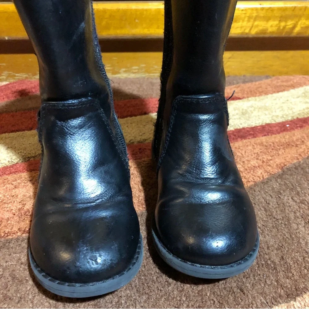 Juicy Couture inches black