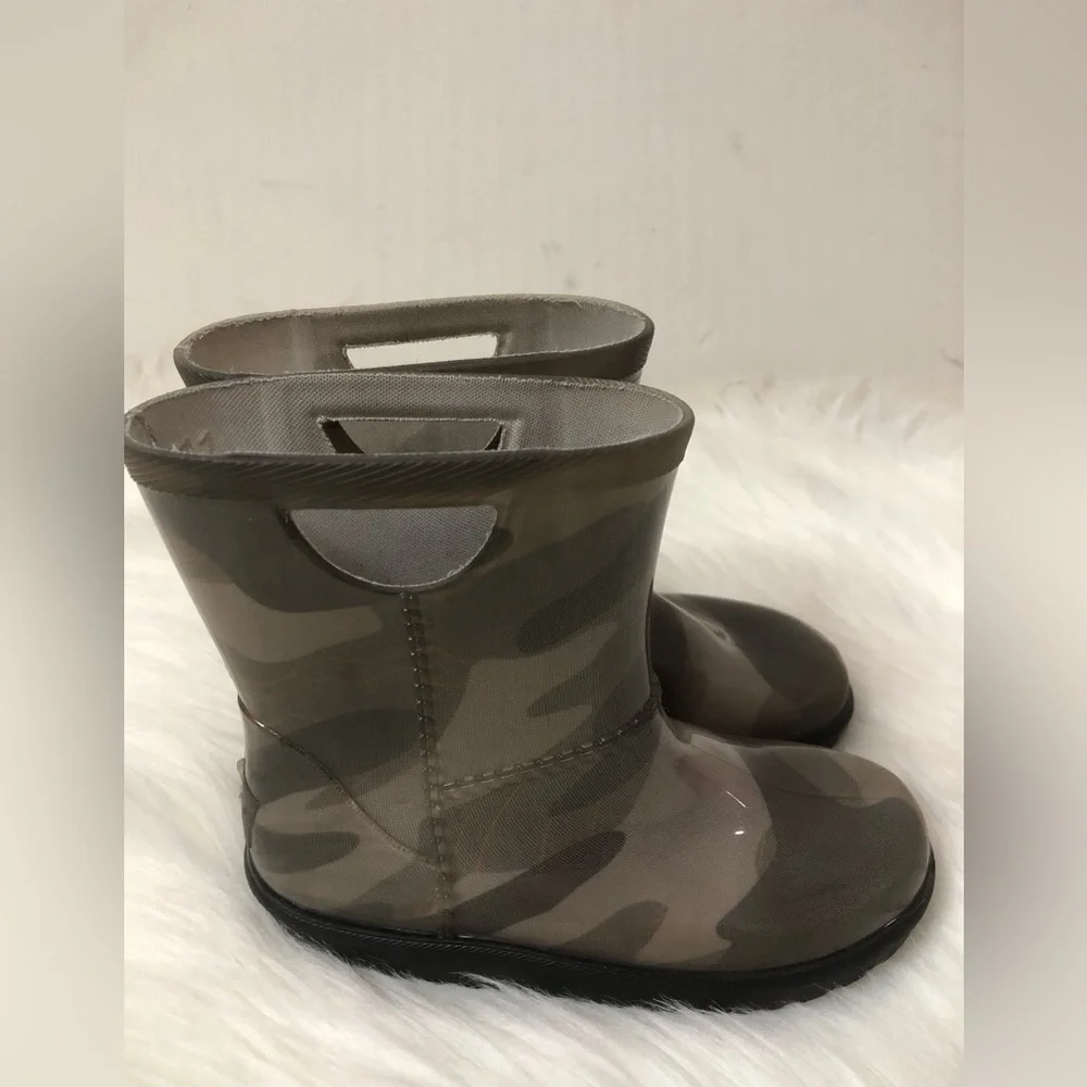 UGG camouflage rain