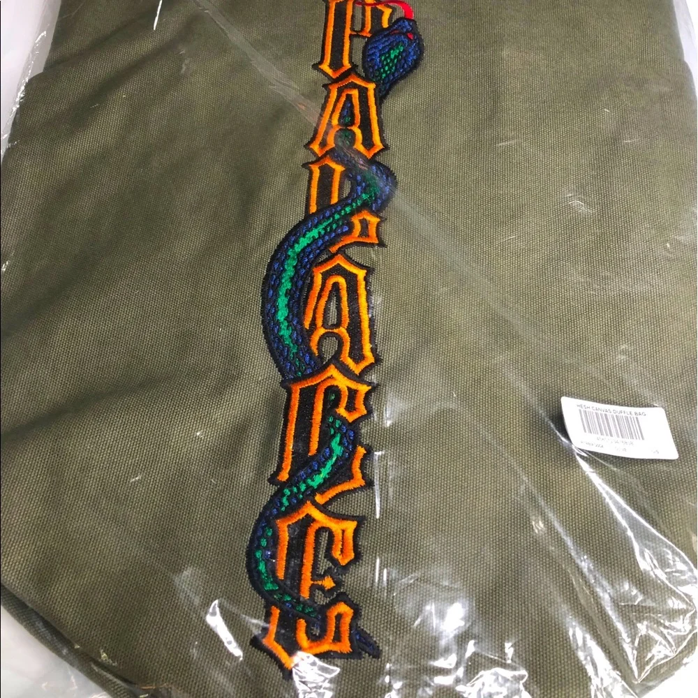 Palace Hesh Duffle Bag Carry On in Olive New