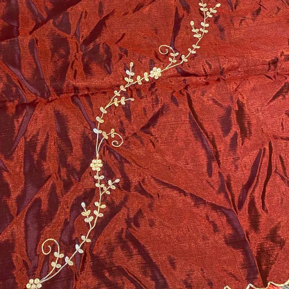N/A dark red