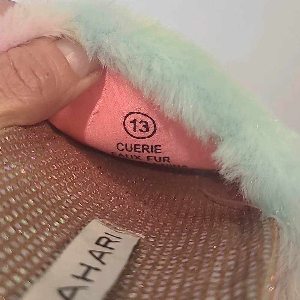NWT Tahari girls fluff glitter slides size 13