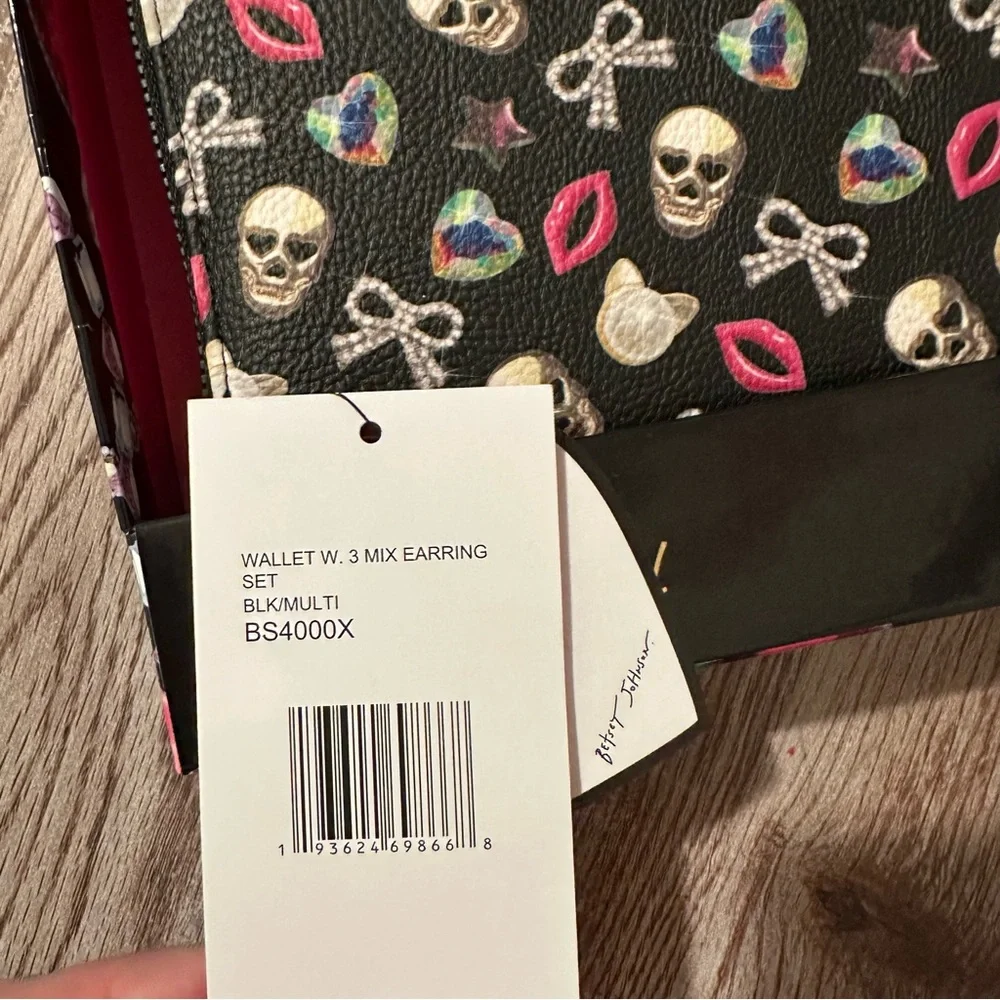 Betsey Johnson brand new