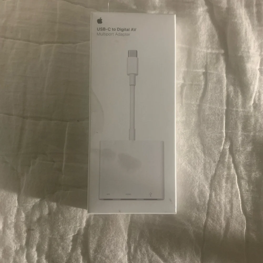 Multiport adapter