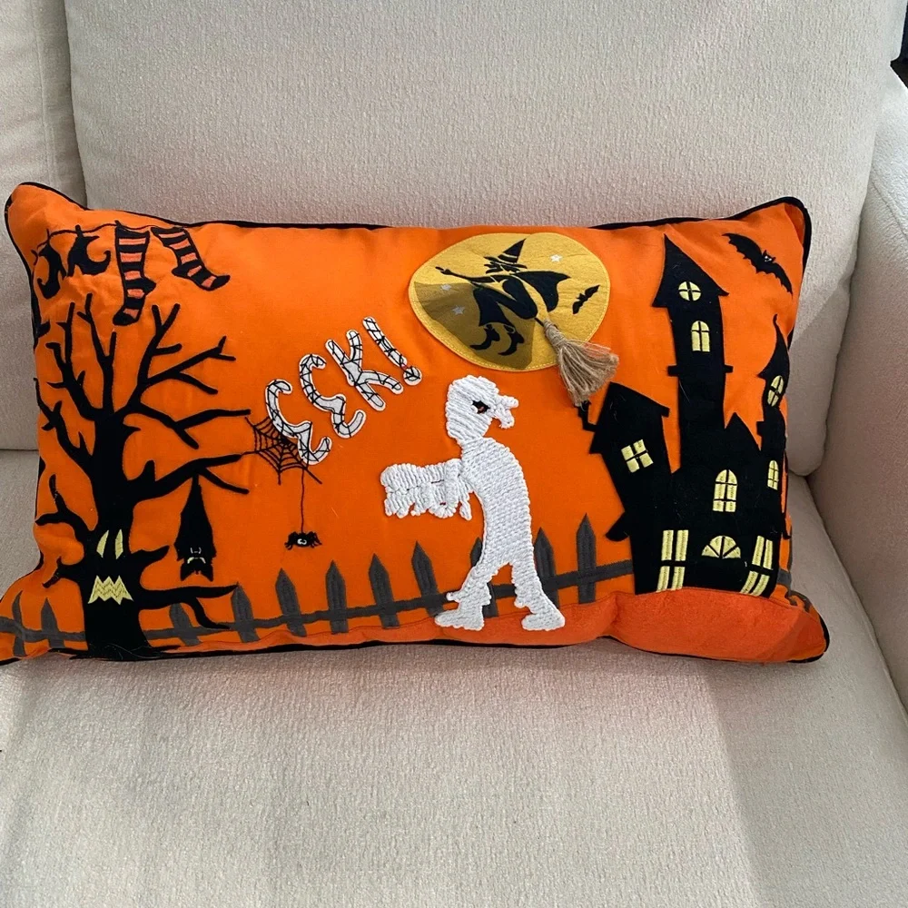 Halloween NWOT Festive Pillows