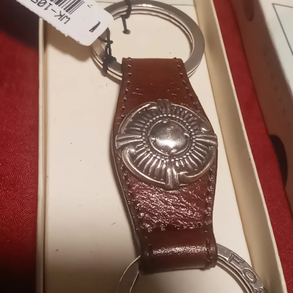 Fossil genuine leather