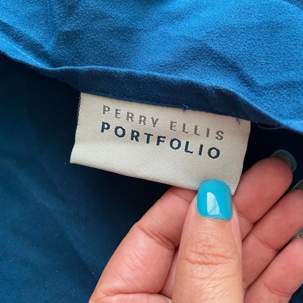Perry Ellis very nice