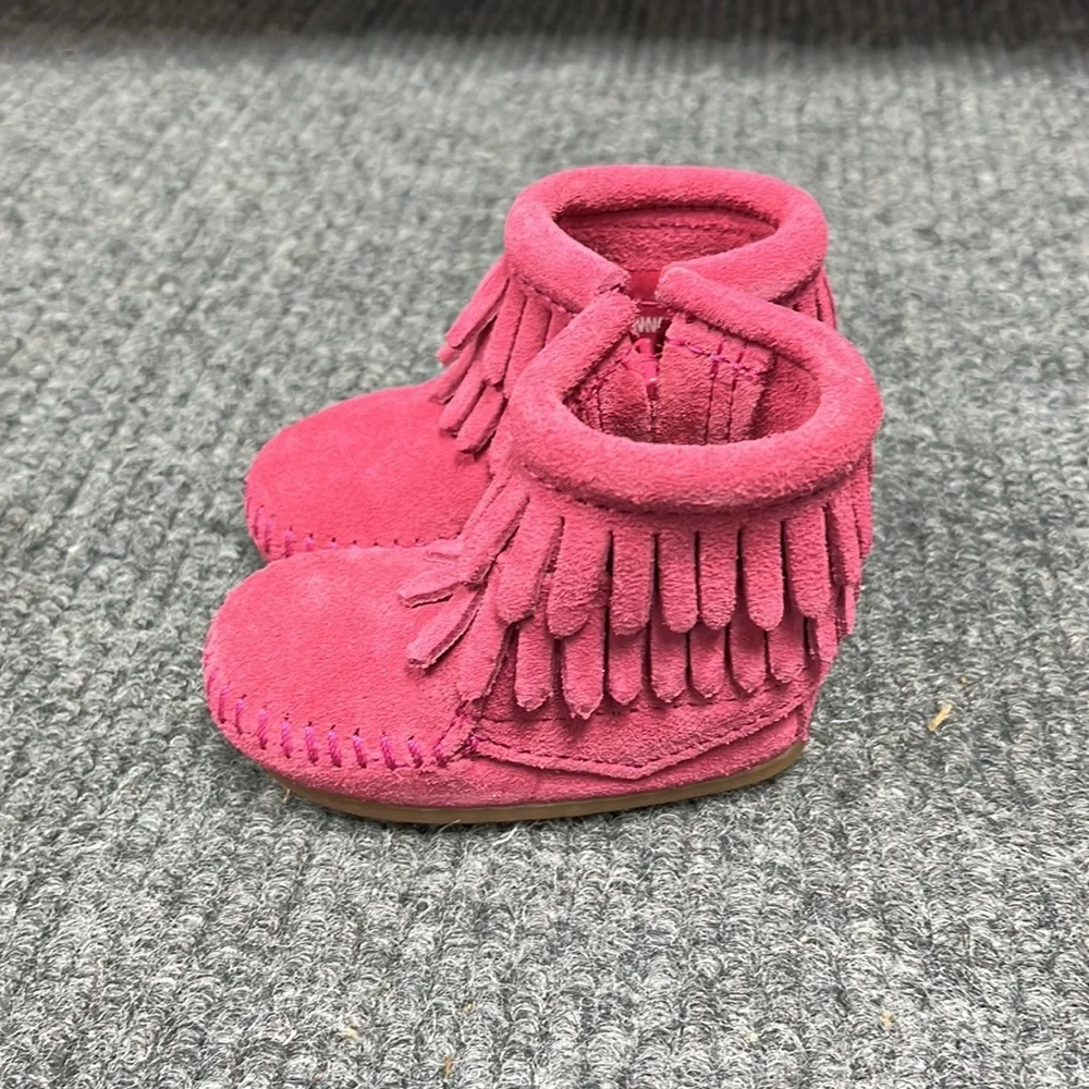 Minnetonka Kid’s Pink Double Fringe Zip Up Bootie (3198)