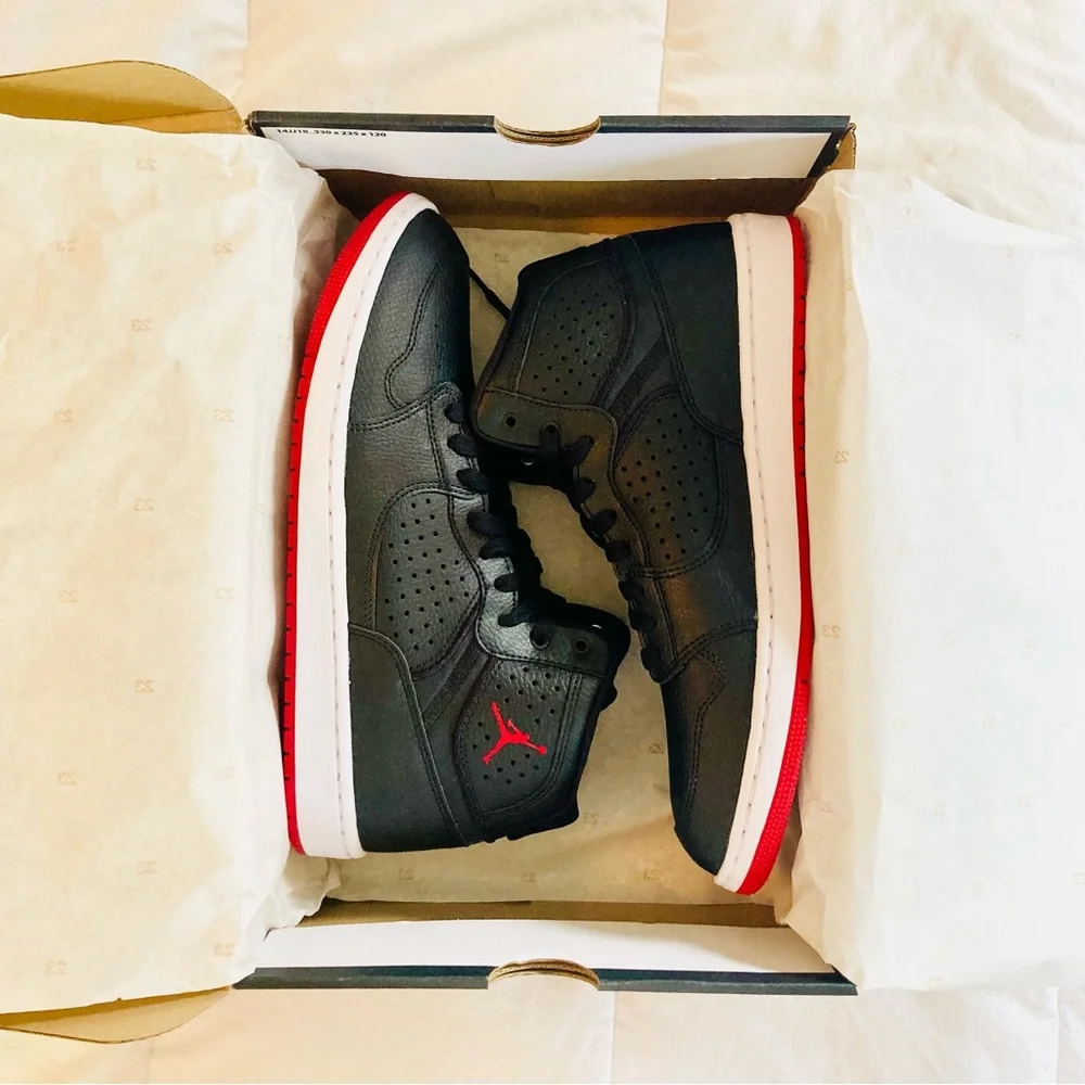 Nike jordan access