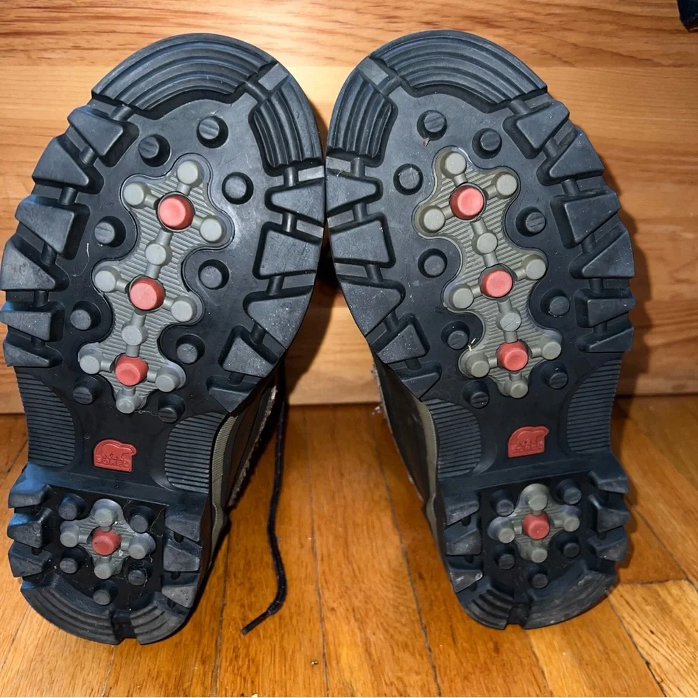 Sorel insulated caribou leather