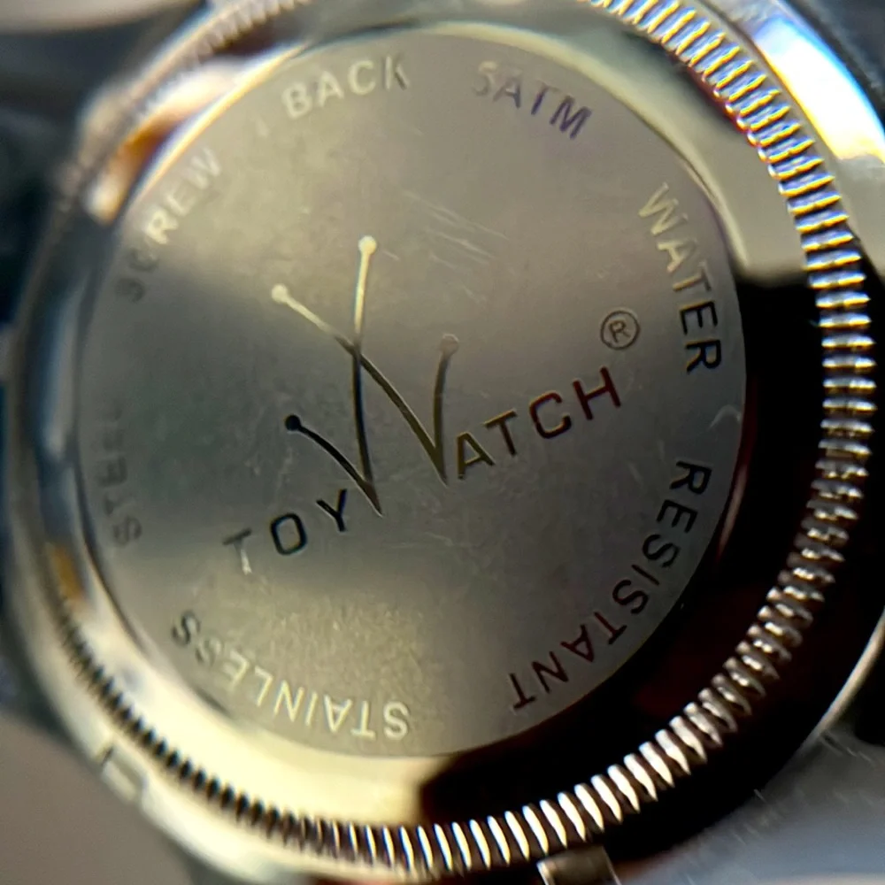 ToyWatch awesome lightweight
