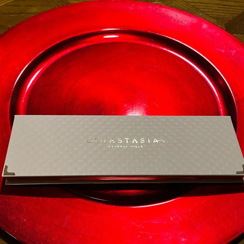 Anastasia Beverly Hills collection gift