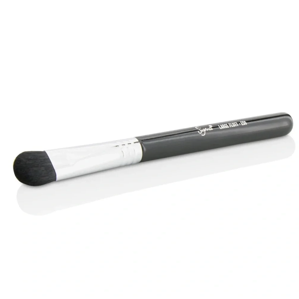 Sigma E50 Large Highlighting Fluff Brush