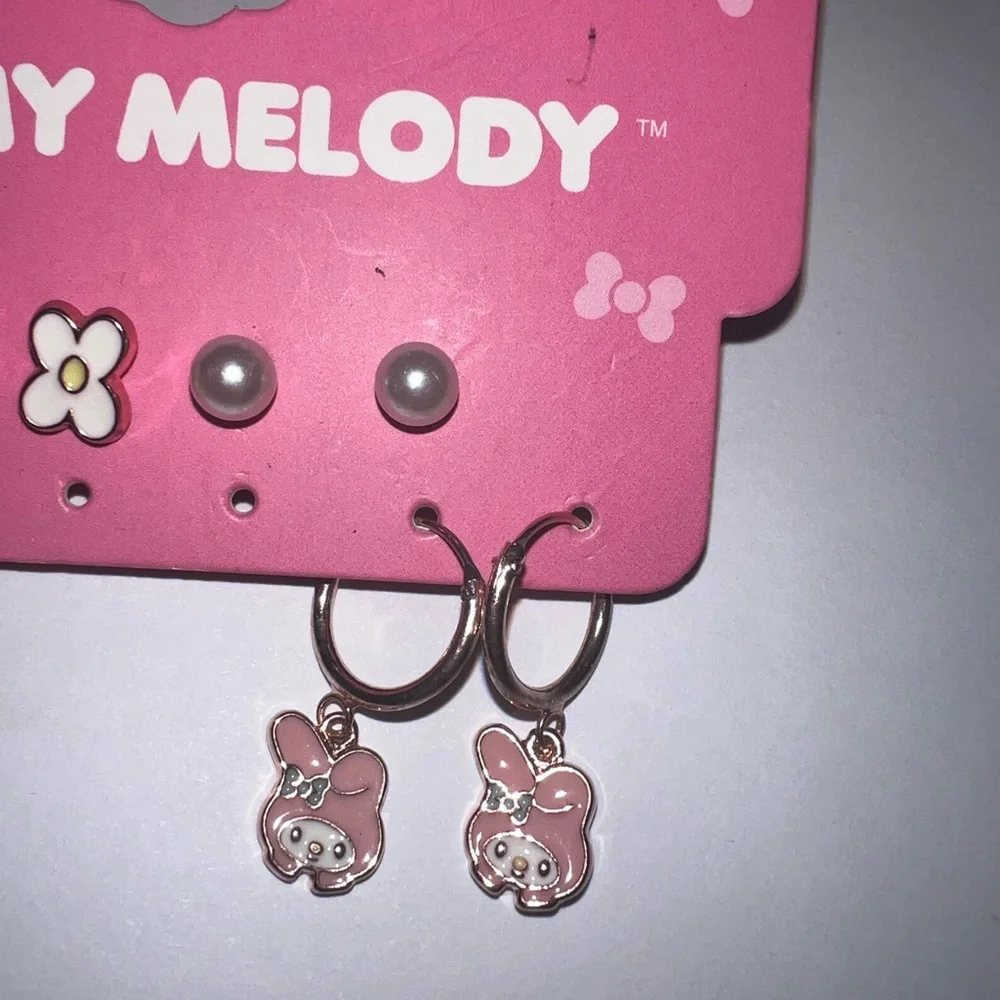 Sanrio pairs earrings