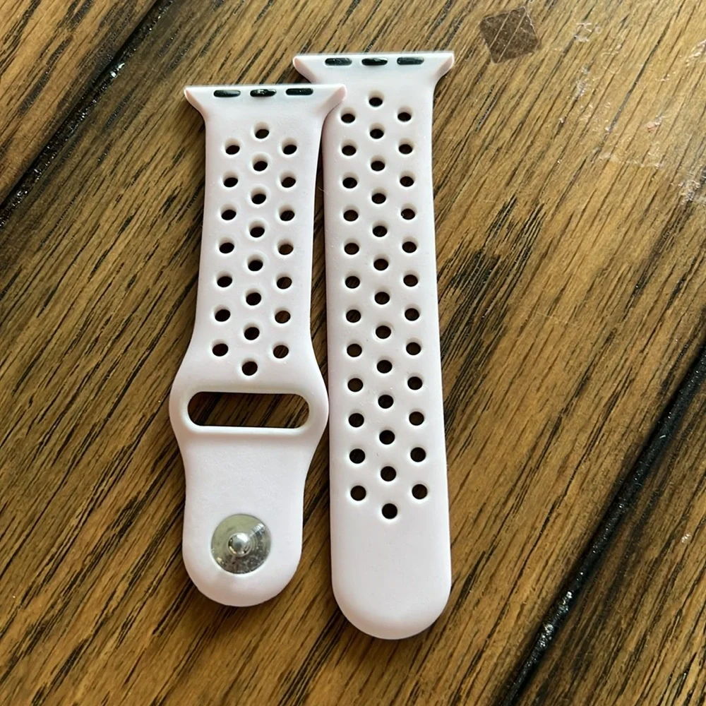 N/A three apple