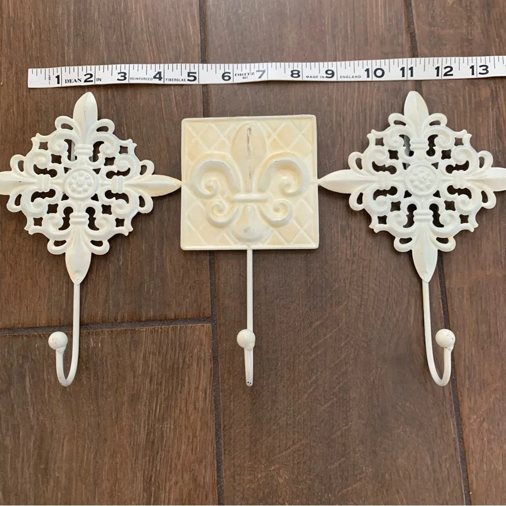 Fleur de Lis Metal Wall Hook Trio