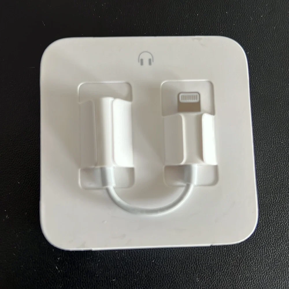 Apple earpods •new