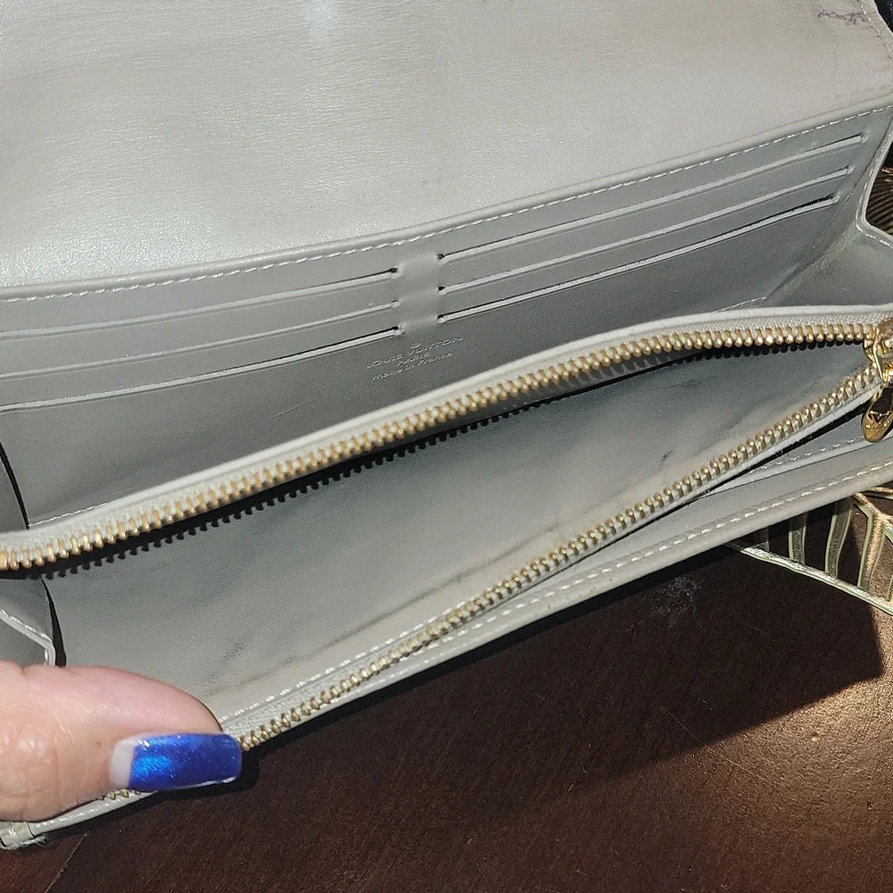 Louis Vuitton authentic louis