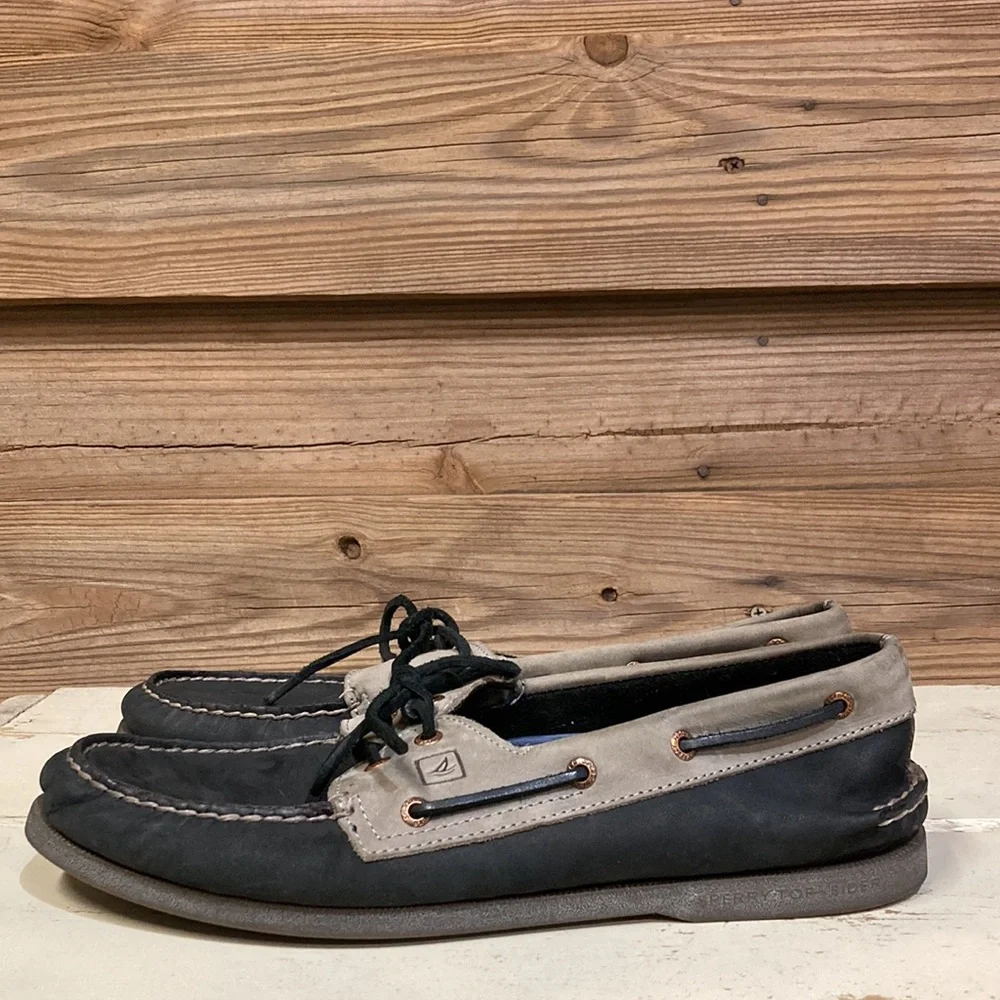 Sperry gray black