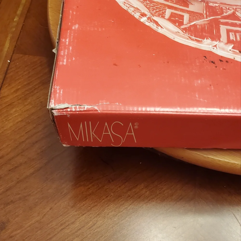 Mikasa tray christmas