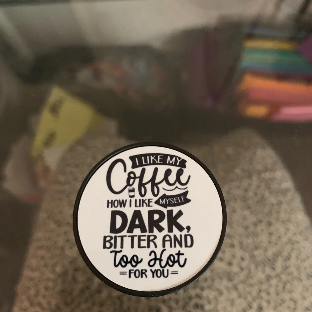 N/A pop sockets