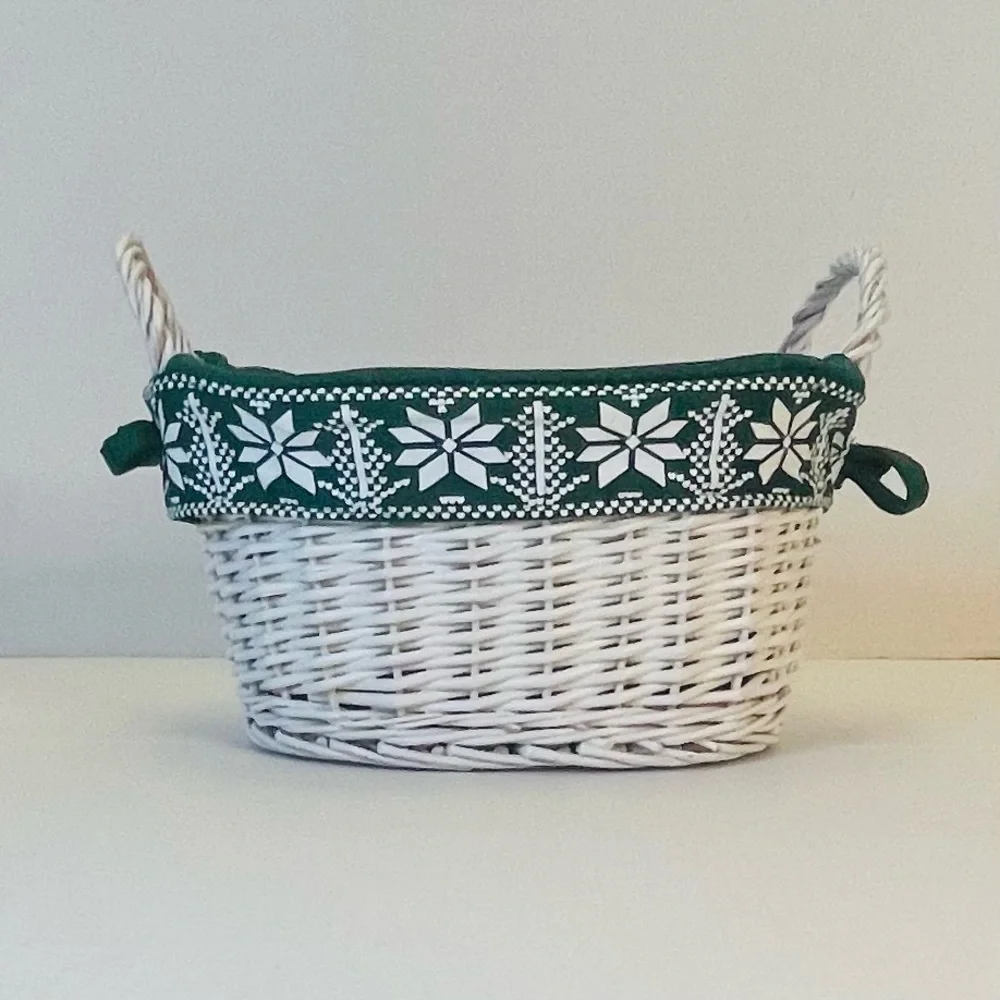 N/A white wicker