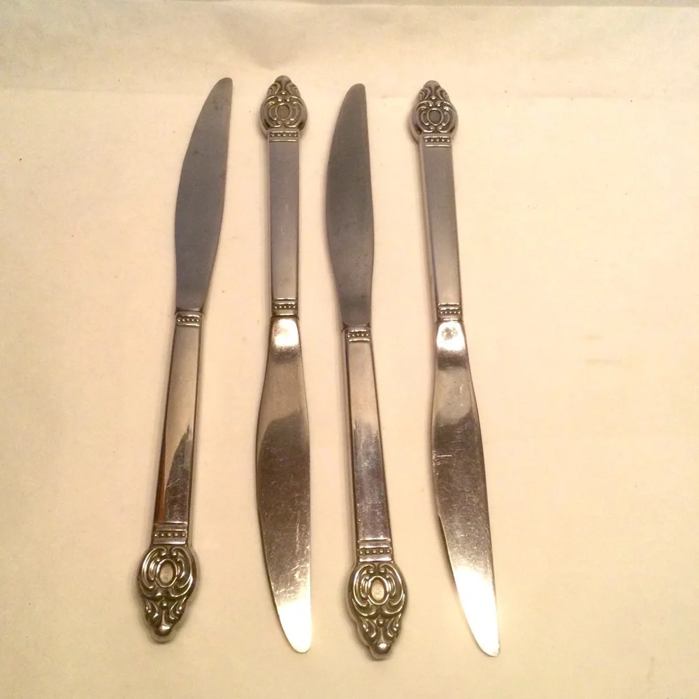 4 Oneida Stainless Dinner Knife Danish Court Flatware Butter Knives Table