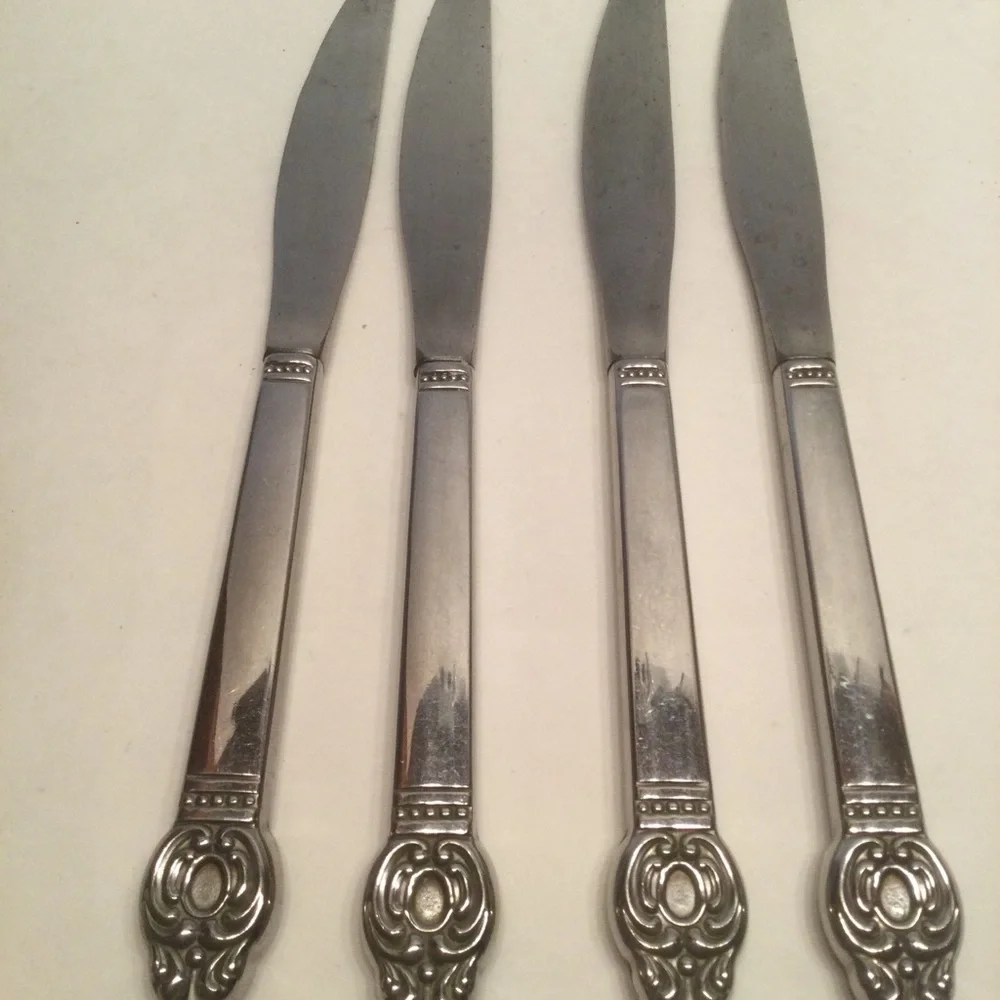 N/A knives available