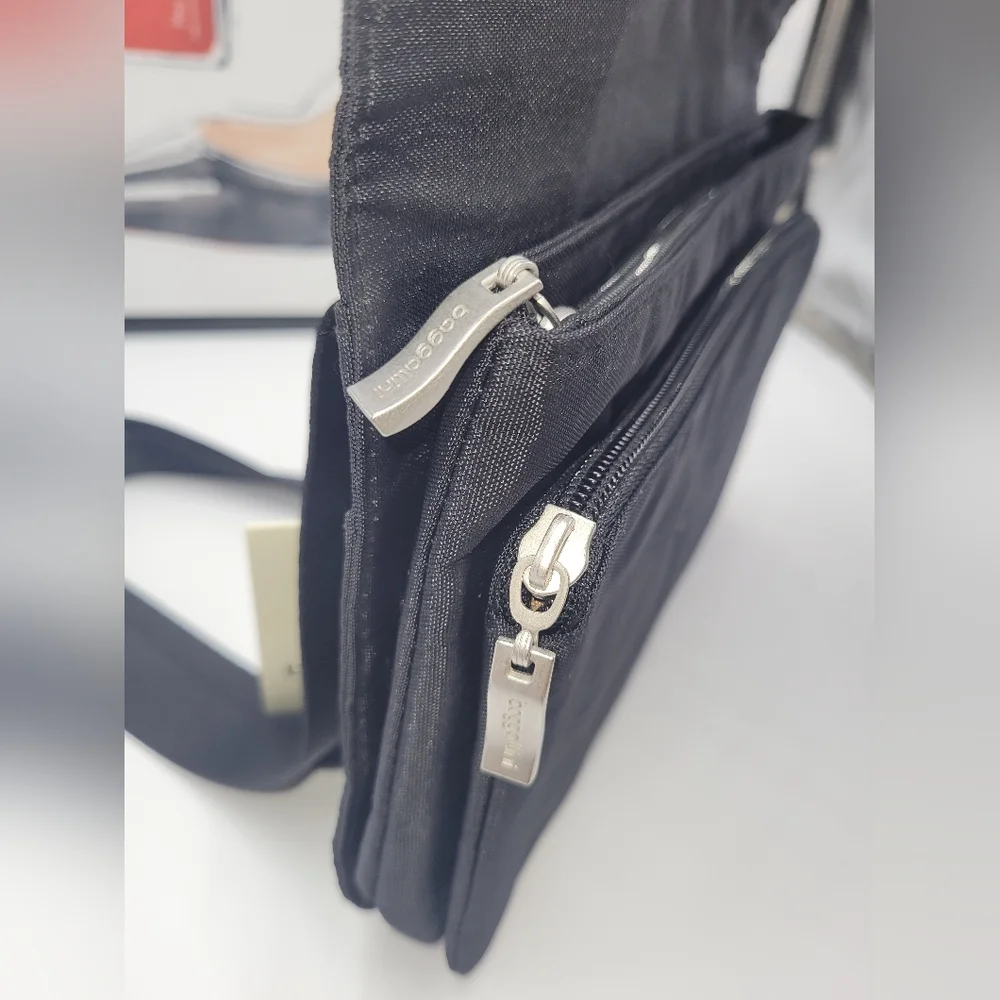 Baggallini nextday items 🖤lightweight