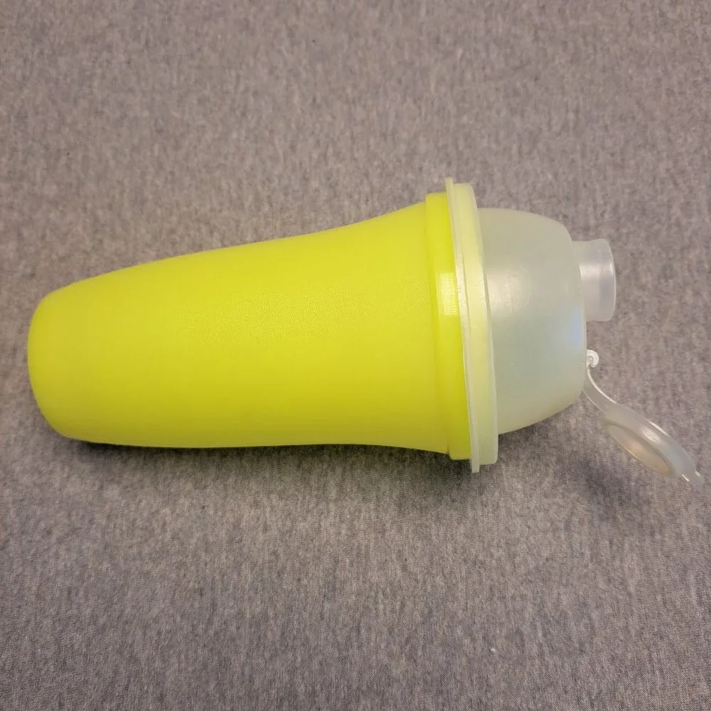 Tupperware quick shake