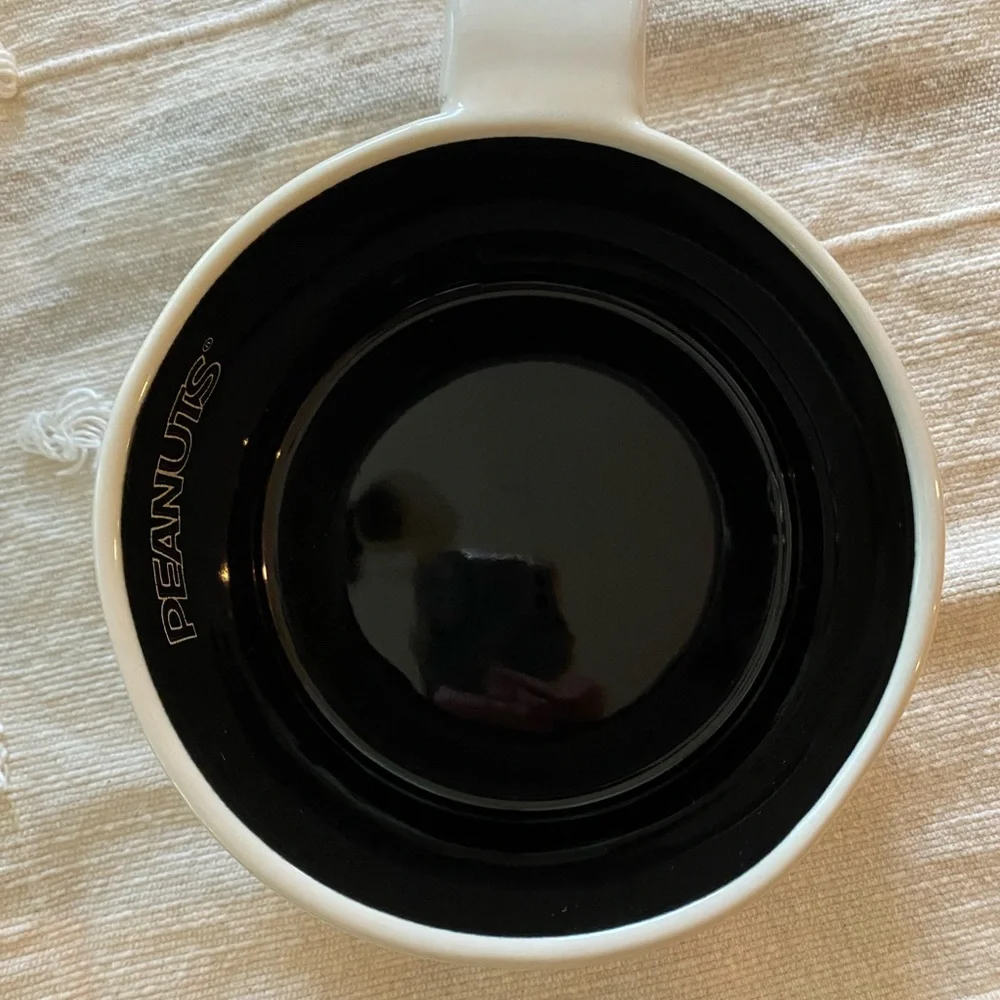 NWT Rae Dunn X Peanuts “SPOOKED POOCH” Soup size Mug
