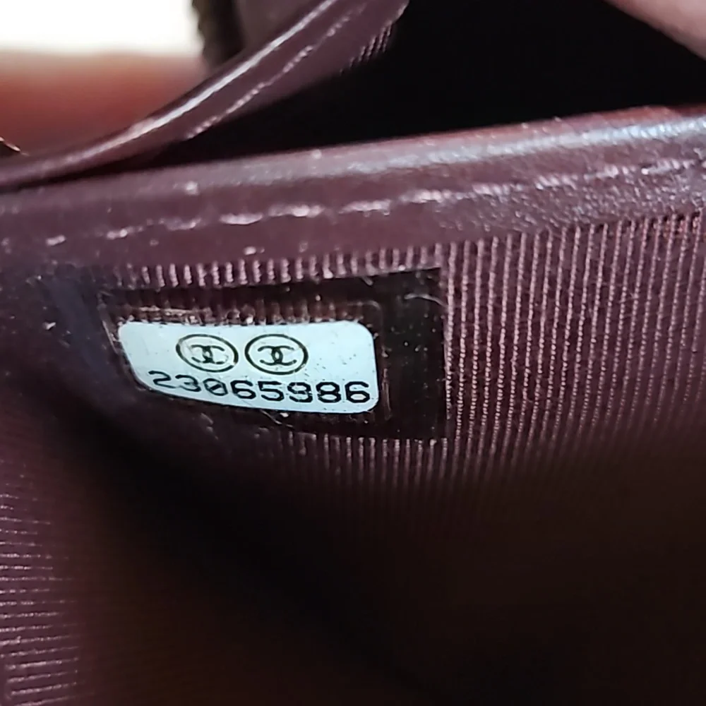 CHANEL authenticity italy pockets