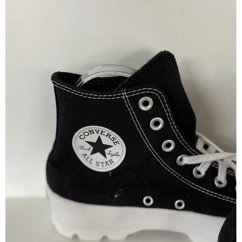 Converse women chuck